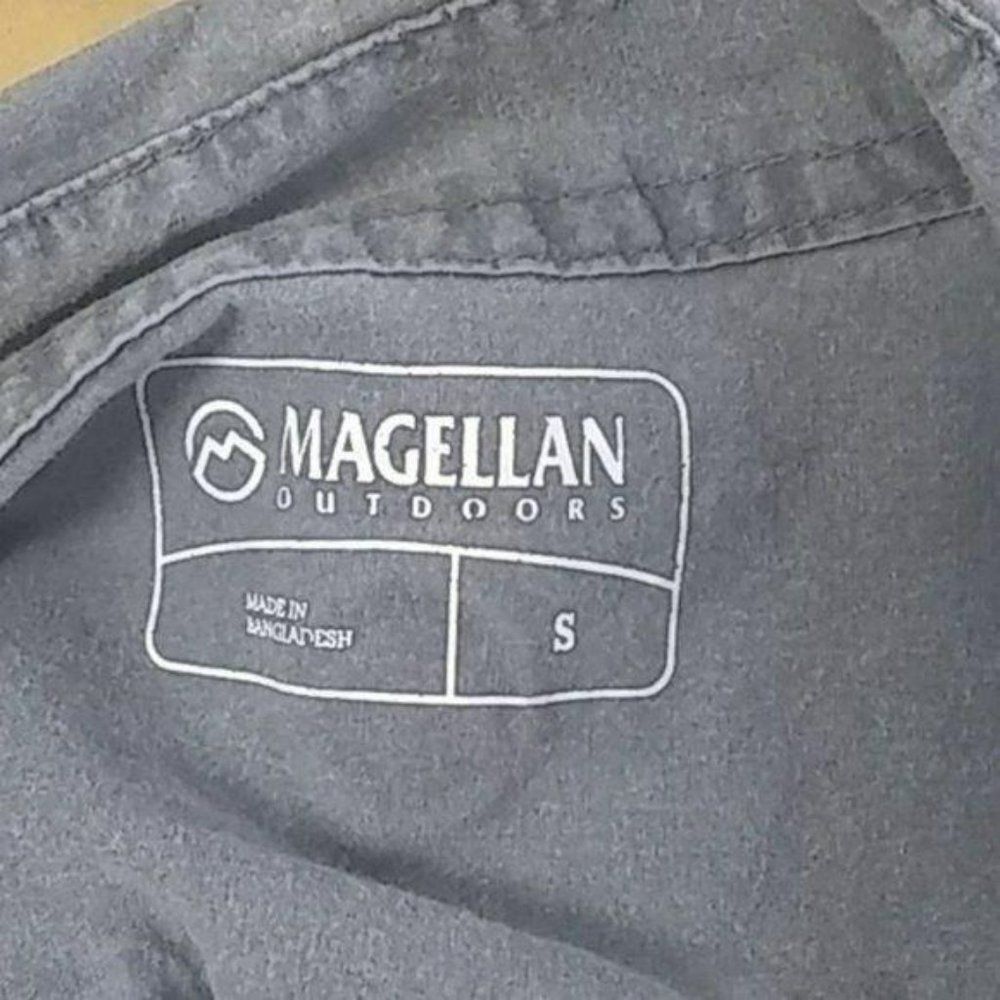 Magellan Athletic Fishing Shirt Gunmetal Grey Button Down Small - Picture 7 of 8